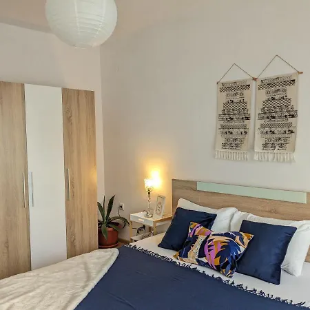 Apartment Welcome 4 Guests Pet Friendly *